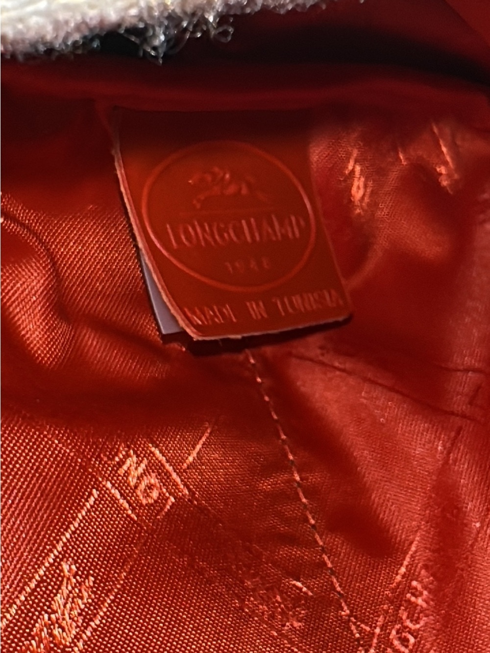 Longchamp Black Leather Shoulder Bag with Contrast Stitching - Picture 15 of 15